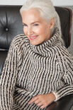 Lana Grossa RAGLANPULLI IM ZWEIFARBIGEN HEBEMASCHENMUSTER Lala Berlin Lovely Cotton & Peloso