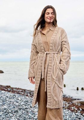MANTEL IM ZOPFRAUTENMUSTER Lala Berlin Lovely Cotton von Lana Grossa