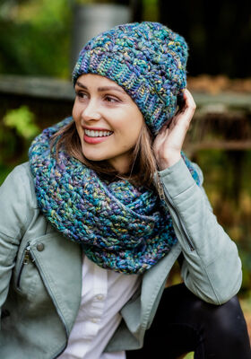 HÄKELMÜTZE Cool Merino Big Color von FILATI Studio