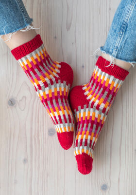 SOCKEN Meilenweit 50g Cashmere von FILATI Studio