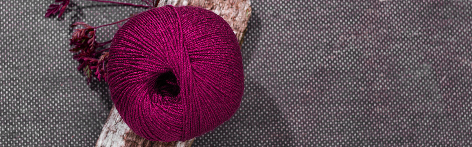 HOCHWERTIGE QUALITÄT & KREATIVES STRICKDESIGN Modellpakete<br>Damen