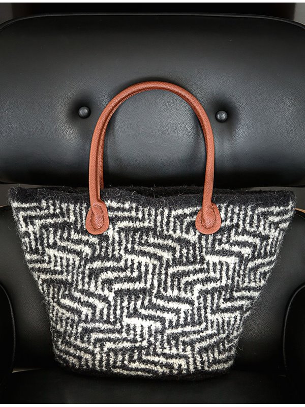 Lana Grossa SHOPPER MIT HÄKELBODEN UND HEBEMASCHENMUSTER Feltro