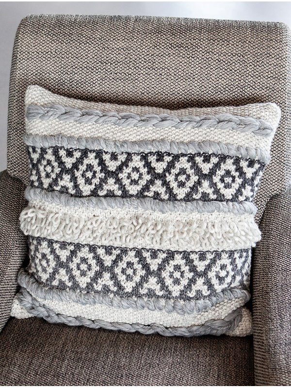 Lana Grossa KISSENHÜLLE IM MUSTERMIX MIT STICKEREI Alta Moda Cashmere 16/Alta Moda Cashmere 16 Sfumato/Estremo
