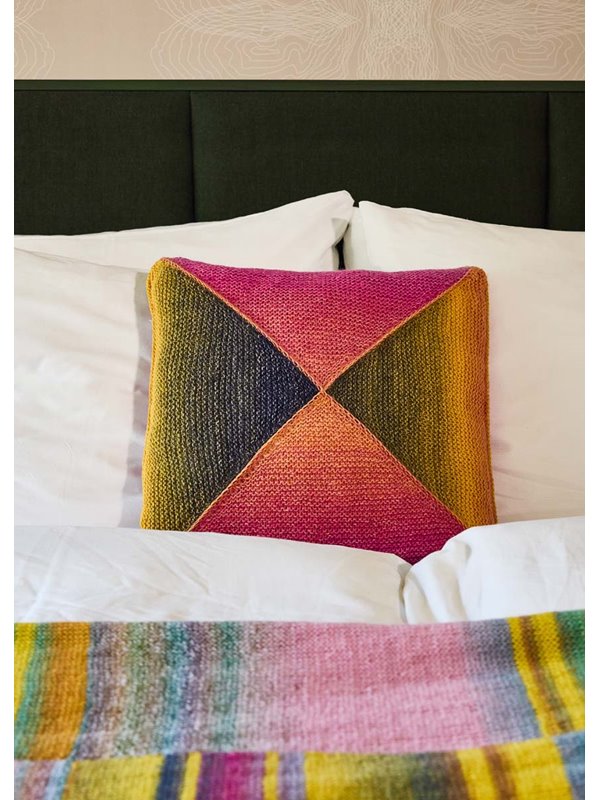 Lana Grossa KISSENHÜLLE AUS DREIECKEN KRAUS RECHTS Gomitolo Versione