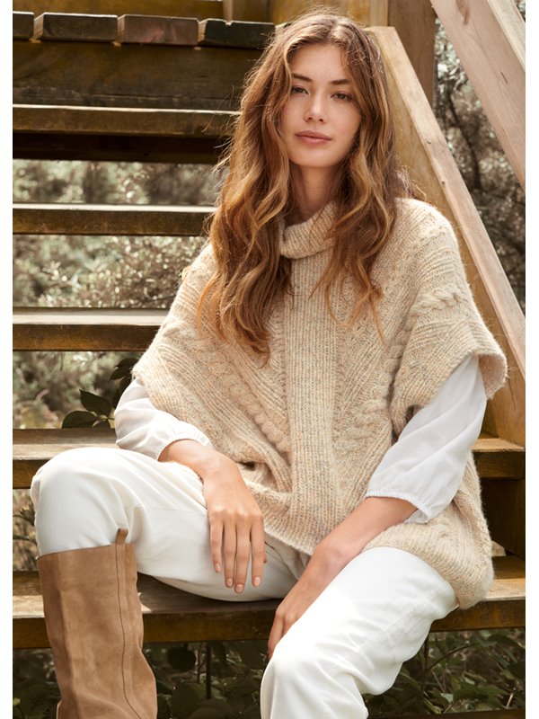 Lana Grossa PONCHO-PULLI IM ZOPF-RIPPENMUSTER Sara