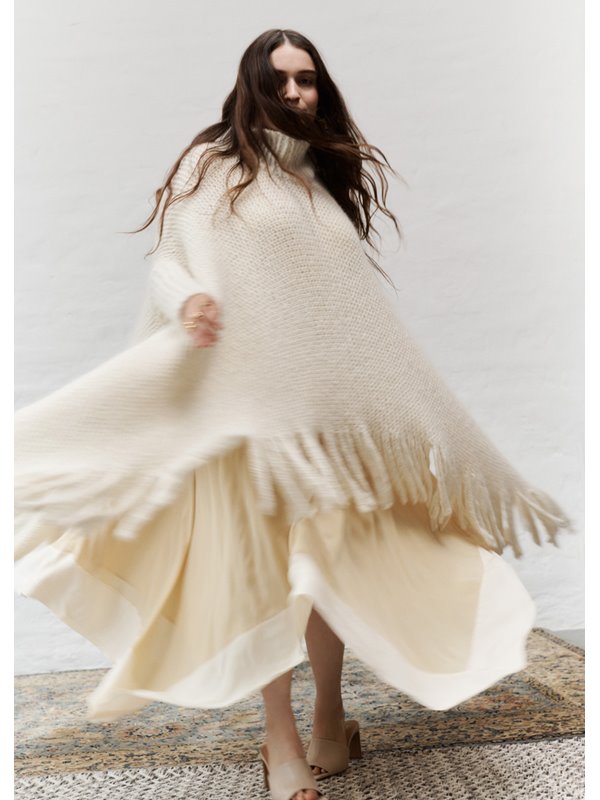 Lana Grossa PONCHO Brigitte No. 2 & Brigitte No. 3