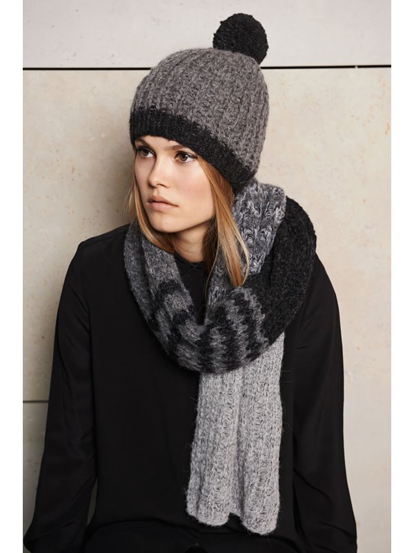 Lana Grossa SCHAL MIT STREIFEN Garzato Fleece