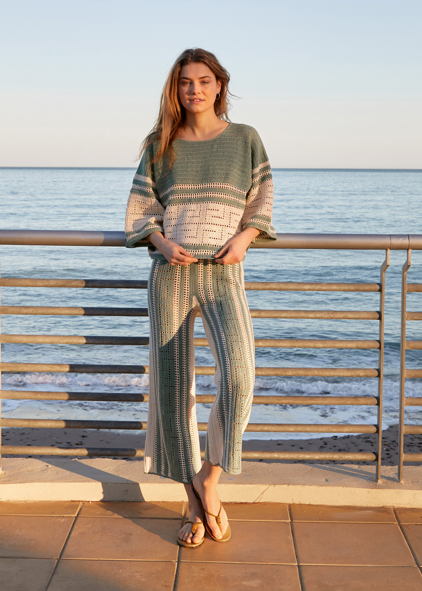 SHIRT IN STÄBCHEN MIT GRAFISCHEM MUSTER IN FILETHÄKELEI Summer Cashmere von Lana Grossa