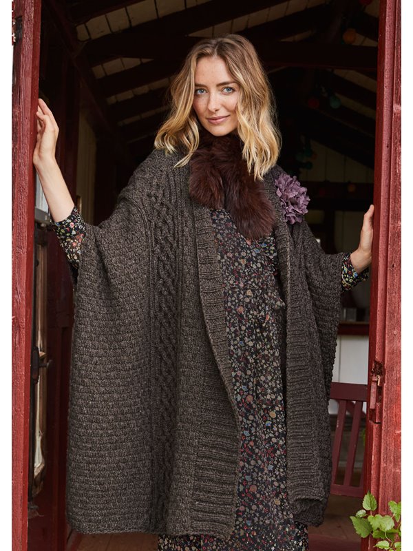 Lana Grossa CAPE IM MUSTERMIX Landlust Merino 120