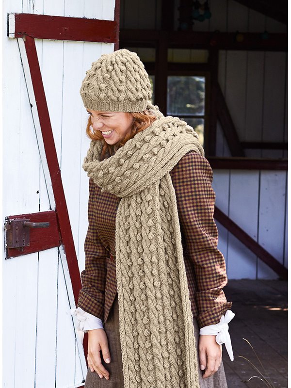 Lana Grossa MÜTZE MIT ZOPF-NOPPENMUSTER Landlust Merino 120