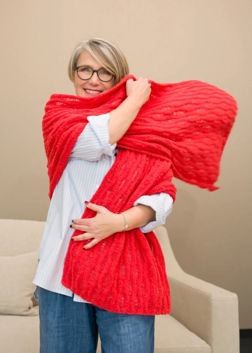 SCHAL IM FALLLMASCHENMUSTER Nebbia von Lana Grossa