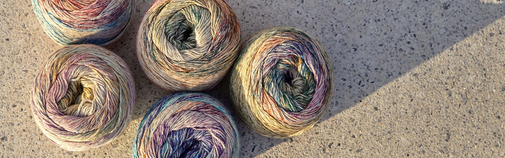 HOCHWERTIGE QUALITÄT & KREATIVES STRICKDESIGN Modell Pakete<br>